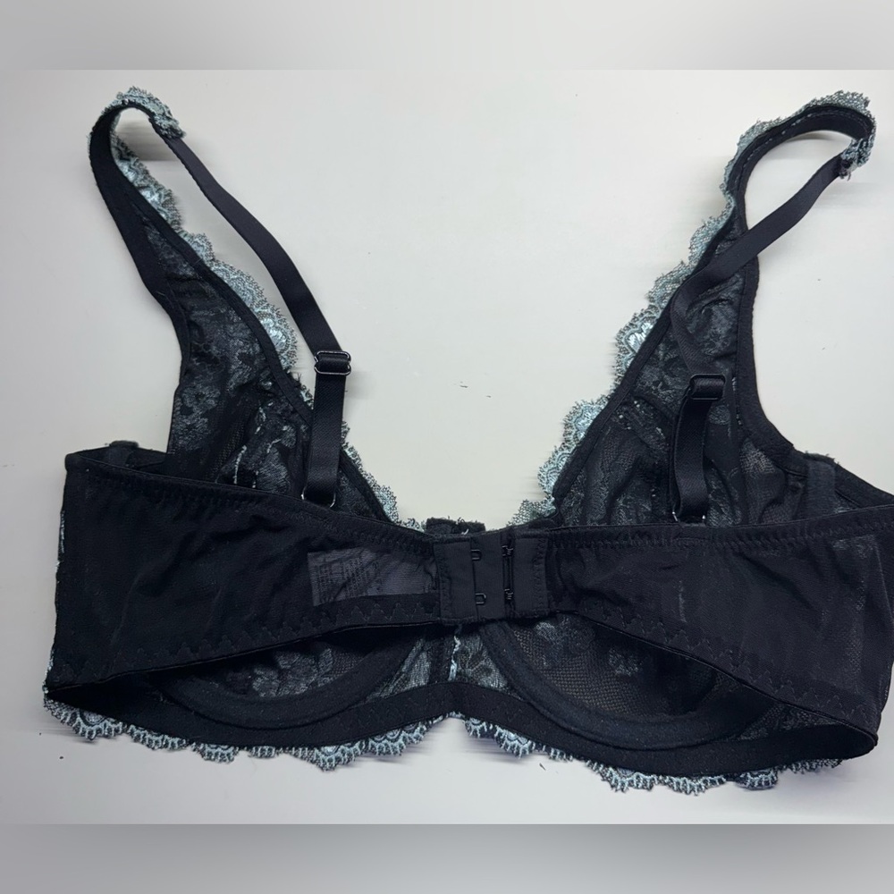 NWOT Elegant Floral Lace Under Wire Bra - Black and Blue 38C - Picture 5 of 7